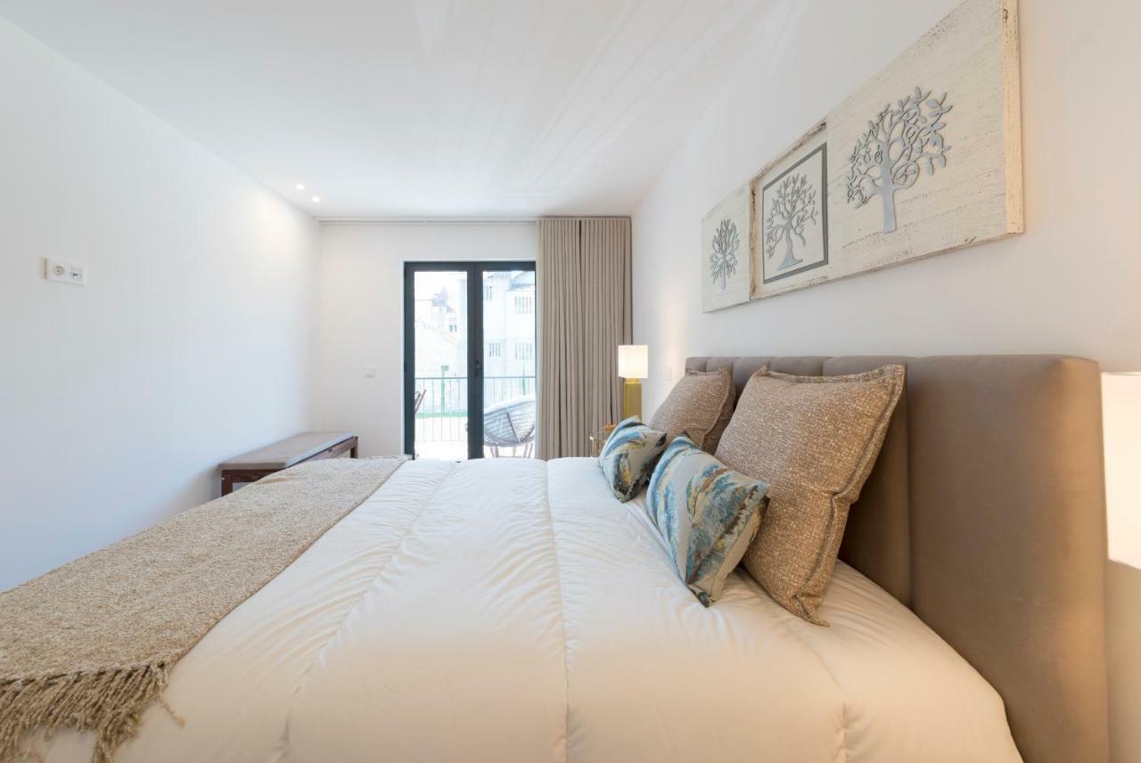 Lovelystay - Downtown Balcony Apartment With Free Parking 포르투 외부 사진